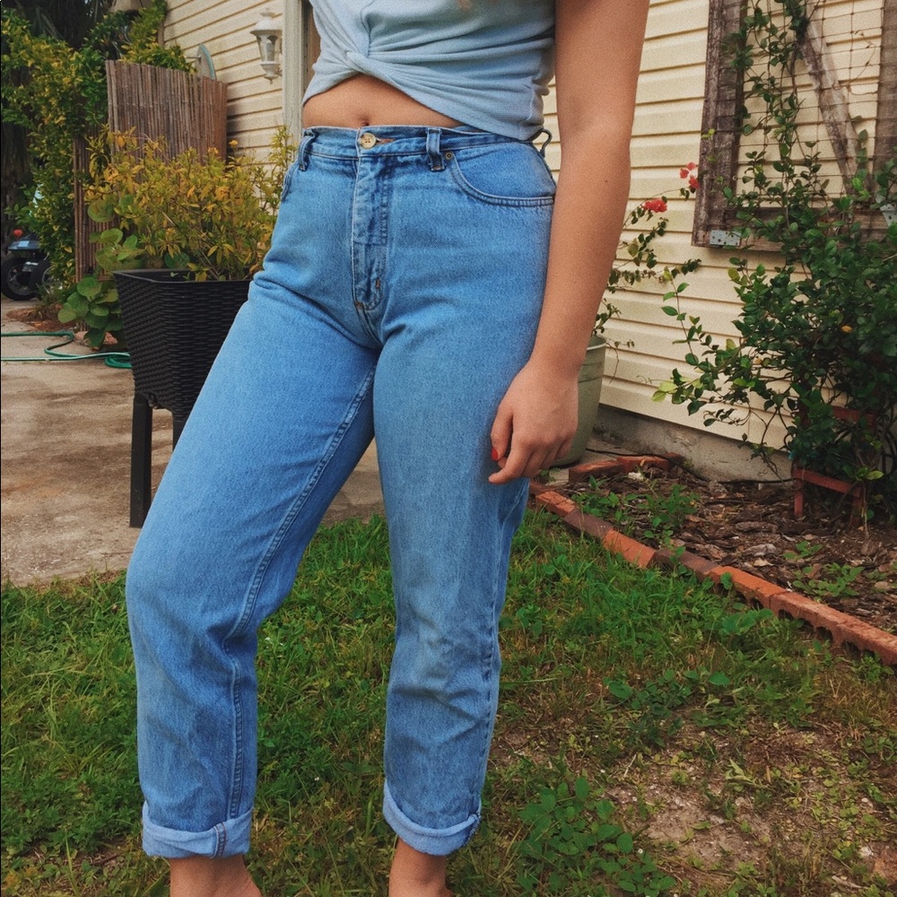 🌿 Arizona brand 90’s mom jeans 🌿